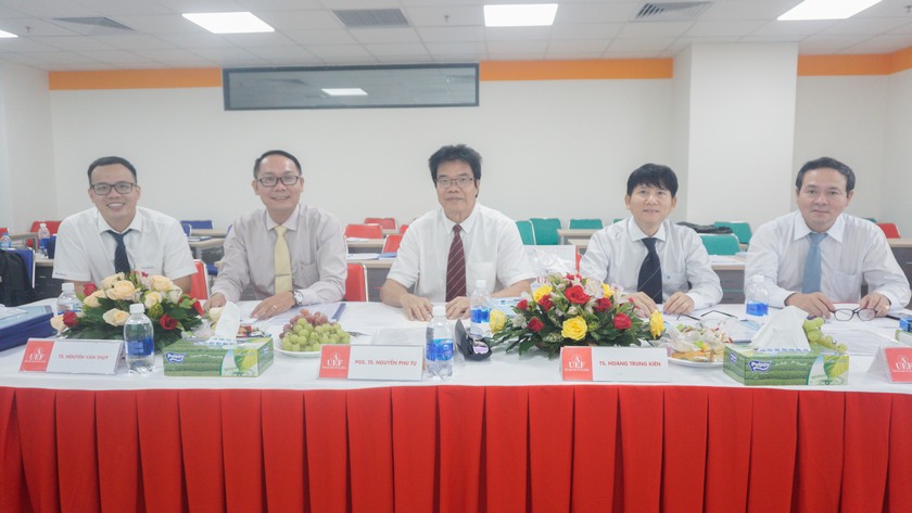 Bảo vệ luận văn thạc sĩ khóa 2018 - 2