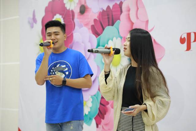 Văn nghệ chào mừng ngày 20/10