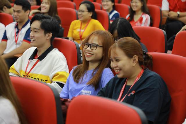 Văn nghệ chào mừng ngày 20/10