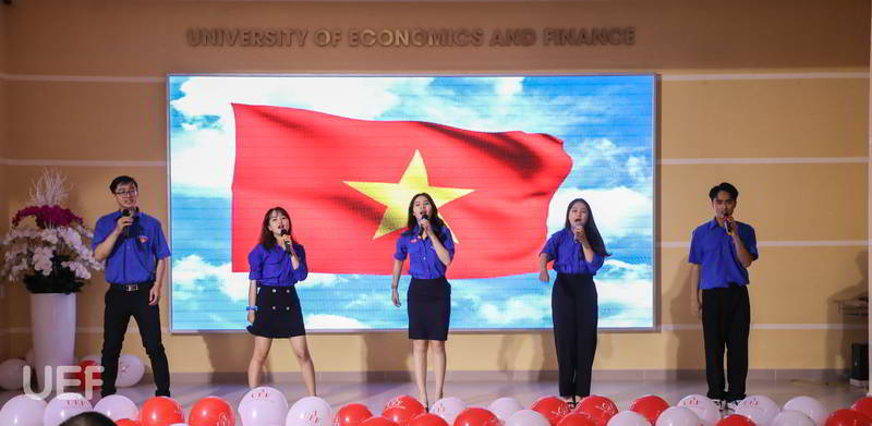 chào tân sinh viên