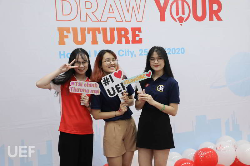 chào tân sinh viên