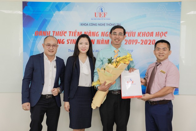 Hội thảo đánh thức tiềm năng NCKH sinh viên