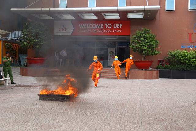 diễn tập PCCC UEF 4