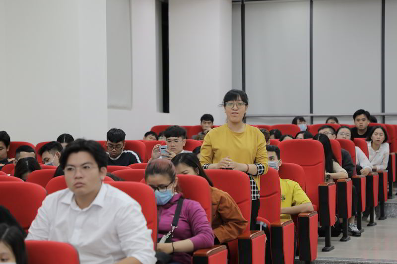 gặp mặt sinh viên đầu năm