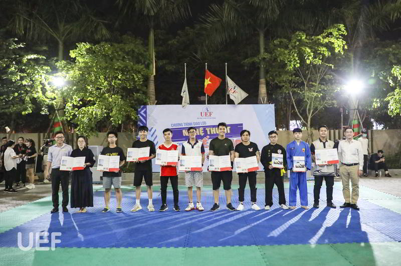 Giao lưu các câu lạc bộ thể dục thể thao