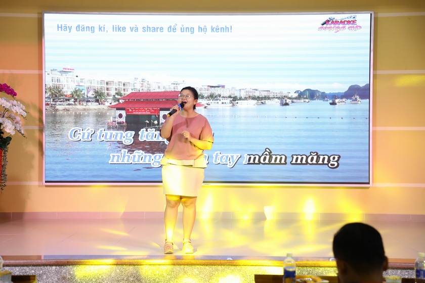 Giọng ca vàng uef