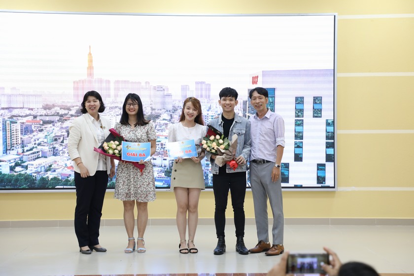 Giọng ca vàng uef