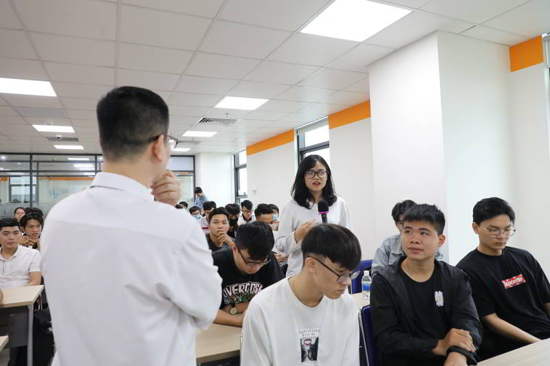 Hội thảo công nghệ thông tin