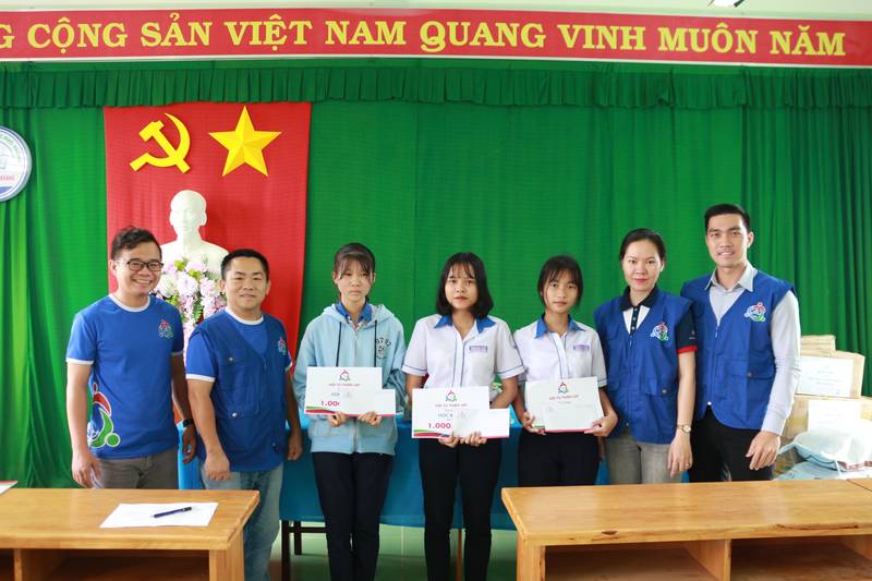 Hội từ thiện uef