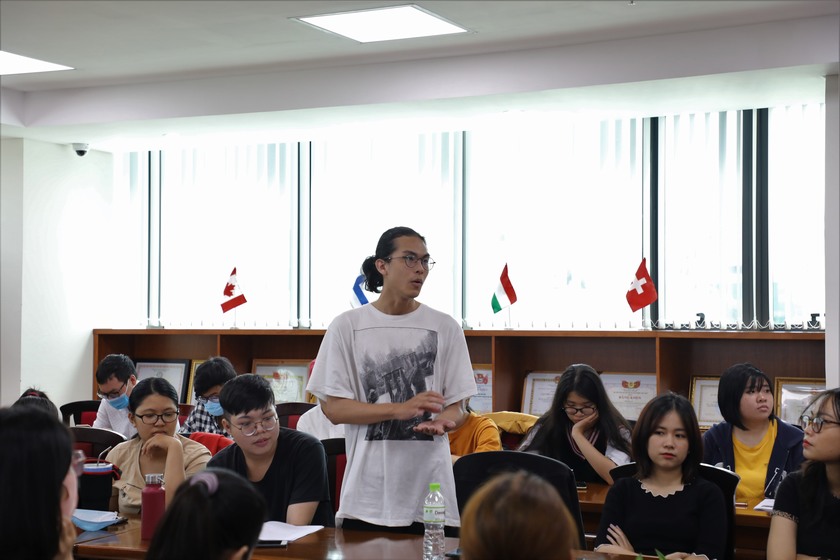 Hội thảo nghiên cứu khoa học