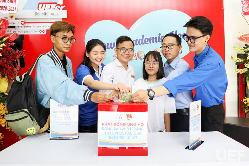 Hướng về miền Trung