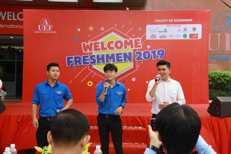 Khoa Kinh tế giao lưu tân sinh viên khóa 2019