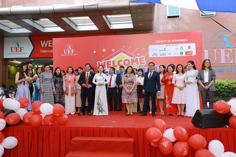 Khoa Kinh tế giao lưu tân sinh viên khóa 2019