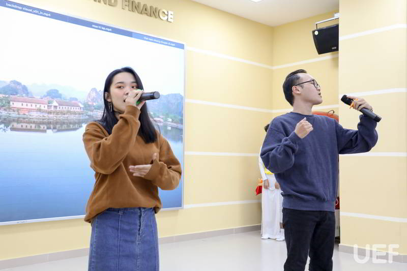 Chào tân sinh viên 2020
