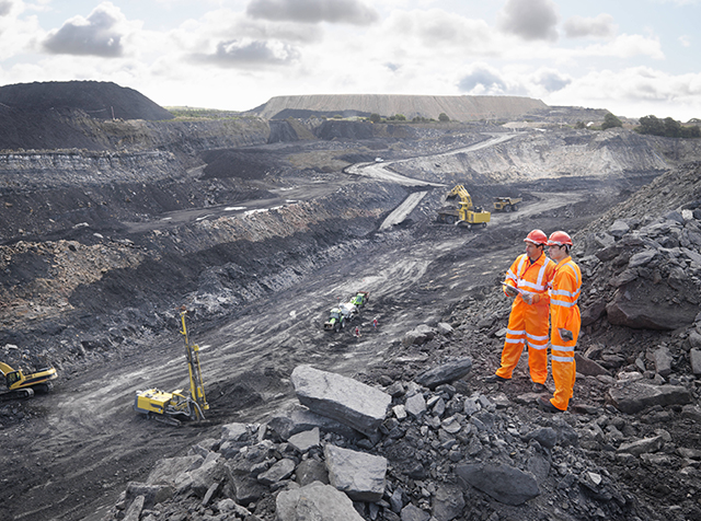 Ngành mỏ - khai khoáng là ngành rất quan trọng cho việc phát triển kinh tế đất nước