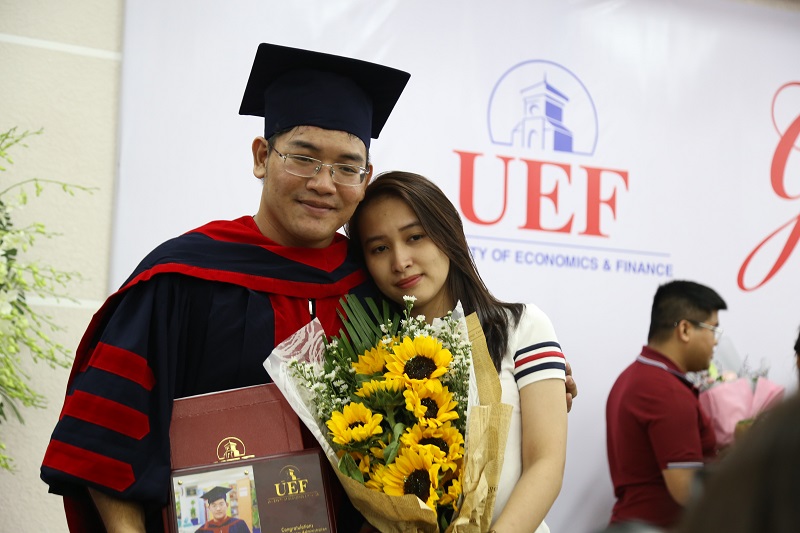 Tốt nghiệp cao học khóa 2 UEF