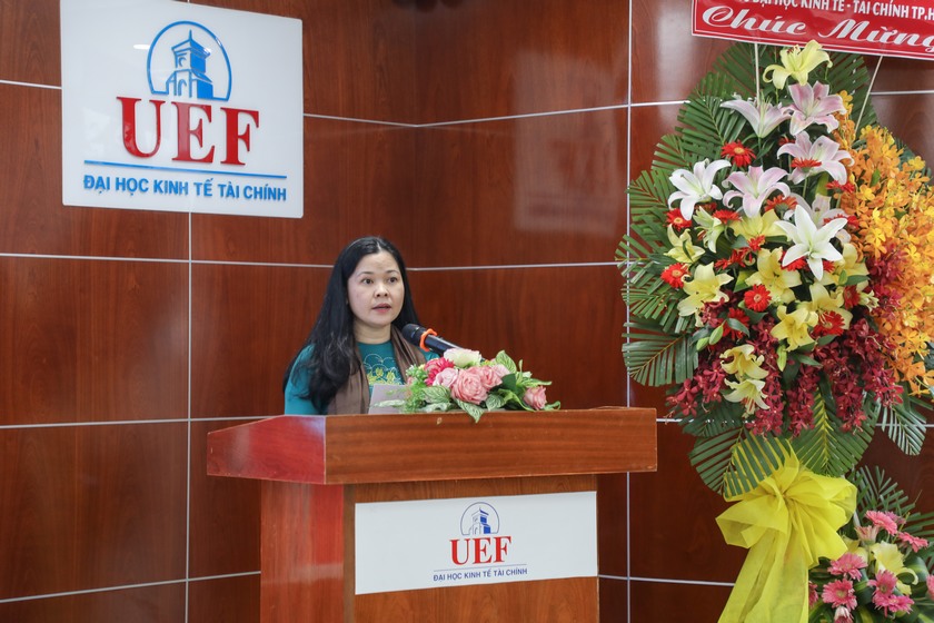 Trao chứng nhận kiểm định ngành Tài chính - Ngân hàng