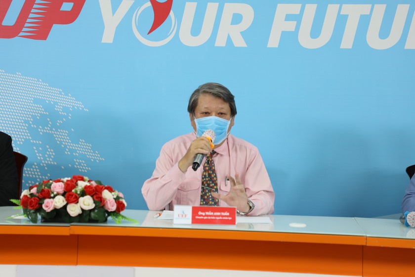 UEF - Tư vấn tuyển sinh trực tuyến 