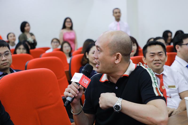 Khoa Quan hệ công chúng và Truyền thông chào đón tân sinh viên