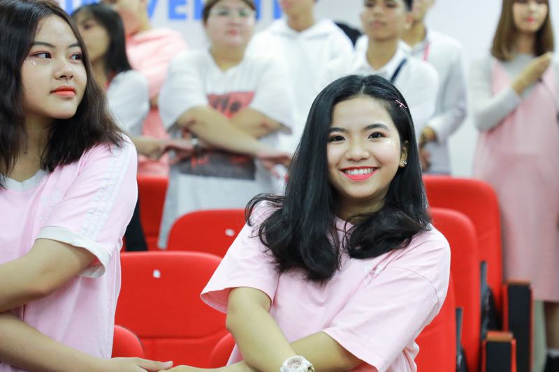 Khoa Quan hệ công chúng và Truyền thông gặp mặt tân sinh viên