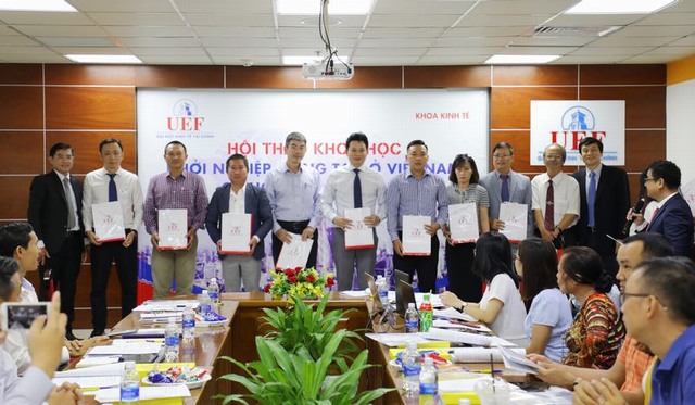 Hội thảo khoa học cấp trường