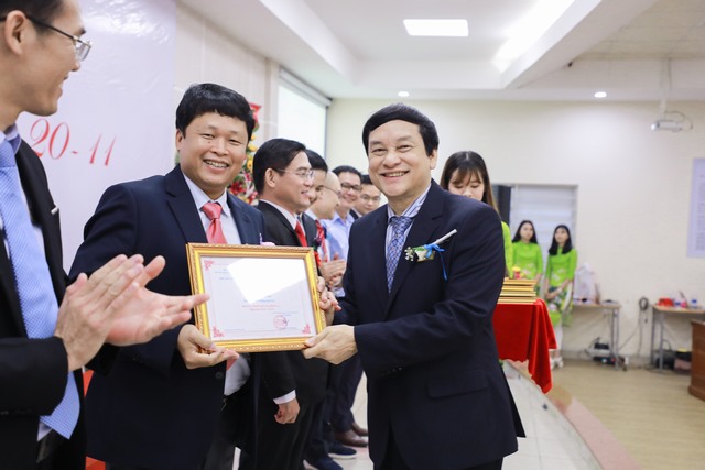 Lễ chào mừng ngày Nhà giáo Việt Nam 20/11