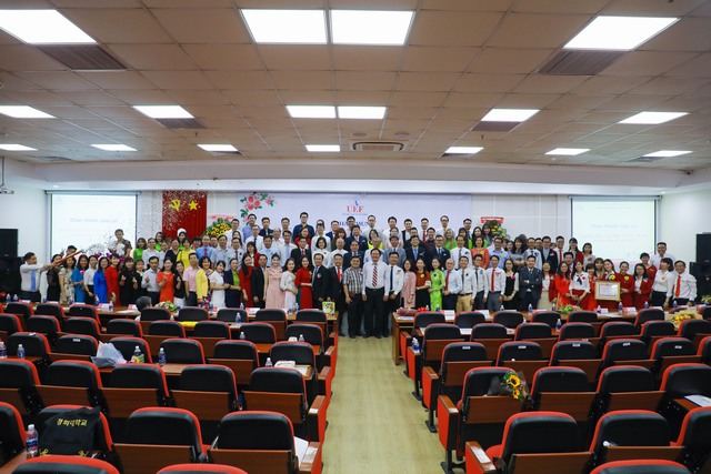 Lễ chào mừng ngày Nhà giáo Việt Nam 20/11