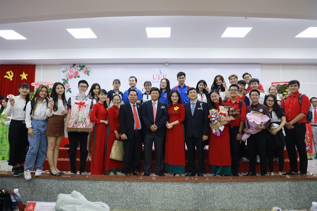 Lễ chào mừng ngày Nhà giáo Việt Nam 20/11