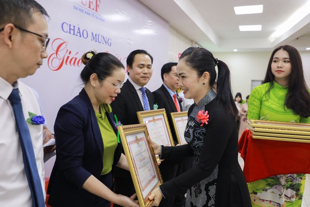 Lễ chào mừng ngày Nhà giáo Việt Nam 20/11