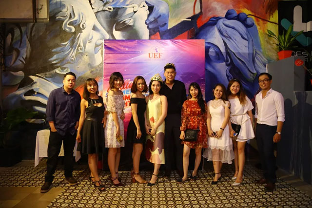 Displaying IMG_6035.JPG