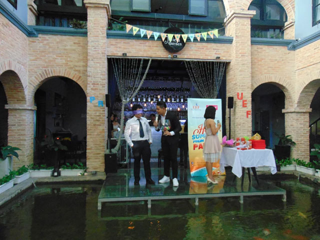 Displaying DSC08375.JPG