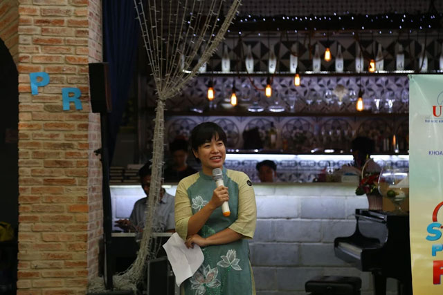 Displaying IMG_5841.JPG