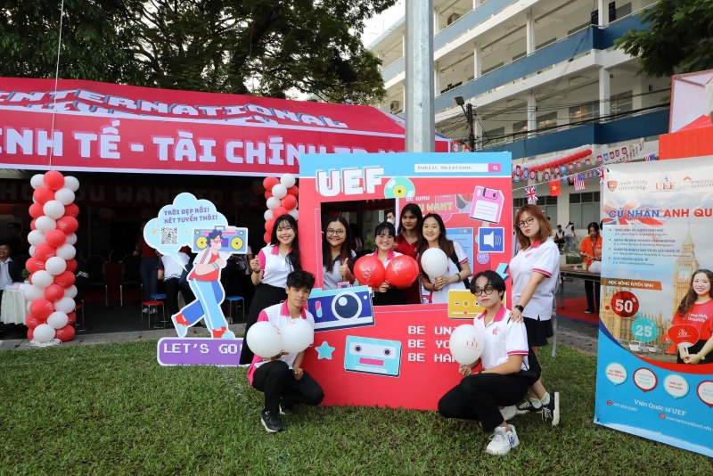 Khoa Quan hệ công chúng và Truyền thông UEF, tư vấn tuyển sinh