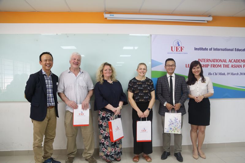 Giao lưu Gloucestershire - UEF 2