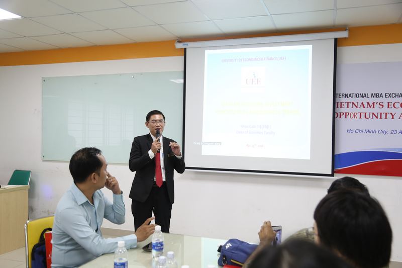 Đoàn INTI đến UEF 4