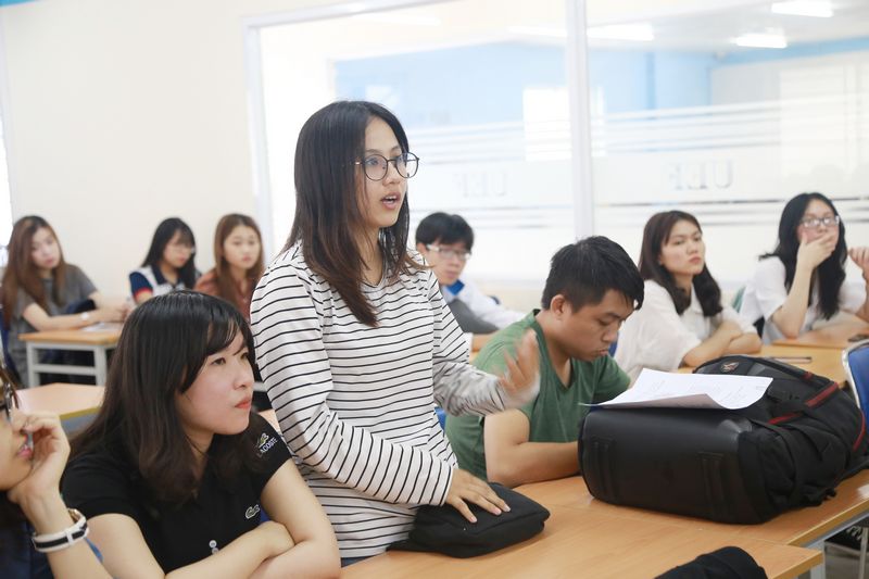 UEF hội thảo chứng khoán