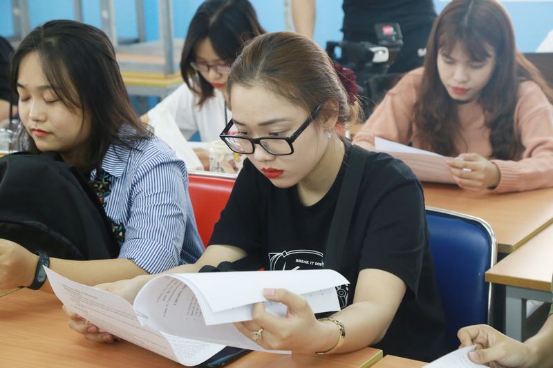  Sinh viên UEF có cơ hội giao lưu trực tiếp với các diễn giàu kinh nghiệm trong lĩnh vực chứng khoán