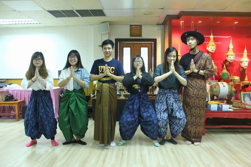 Sinh viên UEF tham quan thái lan 2018 99