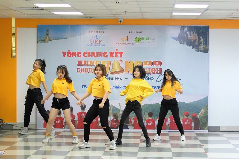 rung chuông vàng du lịch