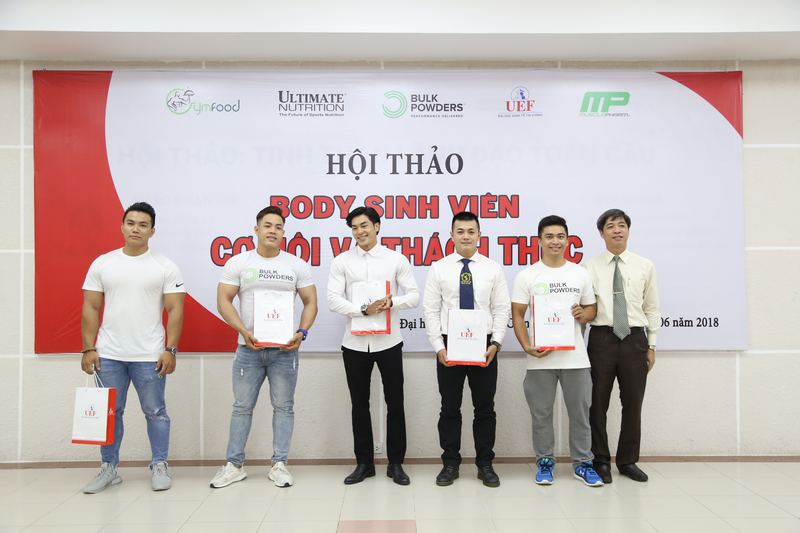 UEF - body sinh viên 2