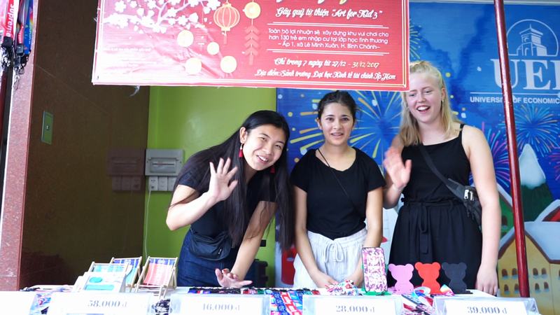 Gian hàng art for kid 2