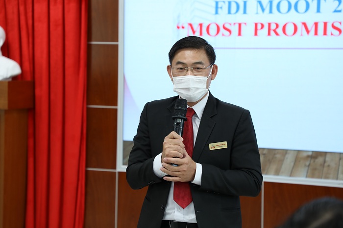 Thầy Nhan Cẩm Trí