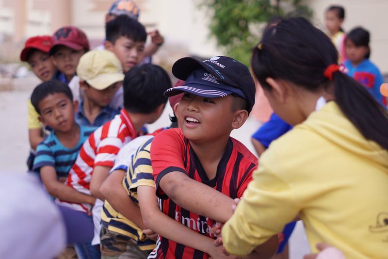 Đông sẻ chia uEF