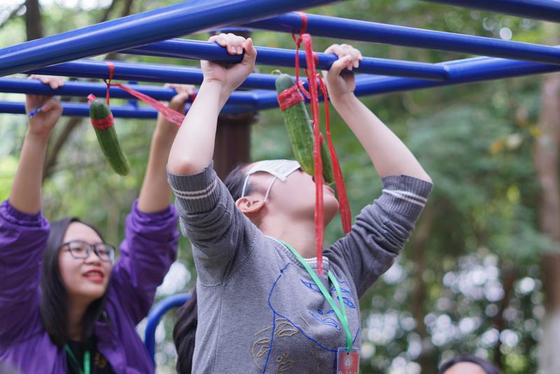 Đông sẻ chia uEF 3