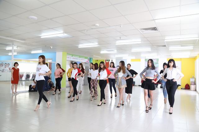 Sinh viên duyên dáng, tài năng UEF 2016