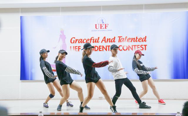 Sinh viên duyên dáng, tài năng UEF 2016