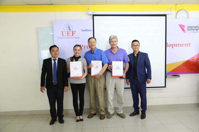 Phát triển thương hiệu cá nhân UEF 1