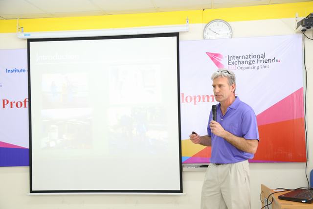 Phát triển thương hiệu cá nhân UEF 2