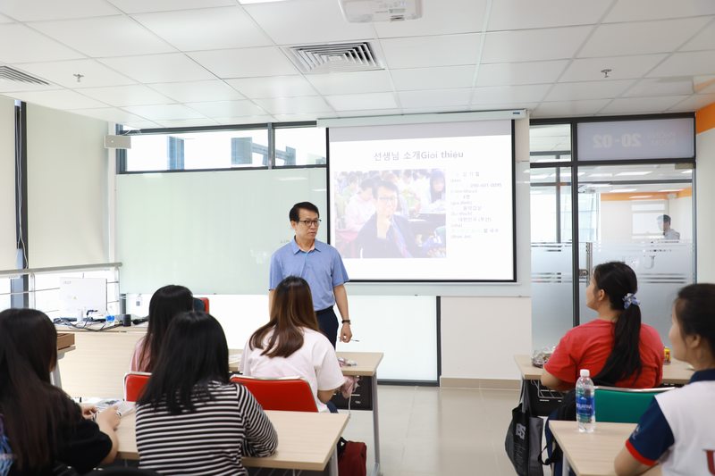 uef lớp luyện thi TOPIK