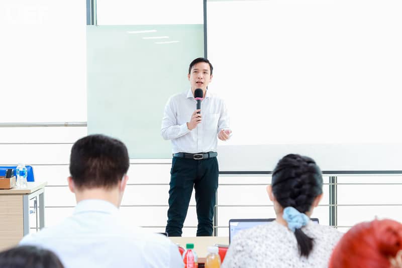 khaimac-khoahoctrongtaithuongmai